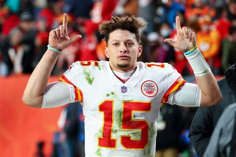 Patrick Mahomes Tops List of NFL’s Most-Liked Skill Players; Aaron ...