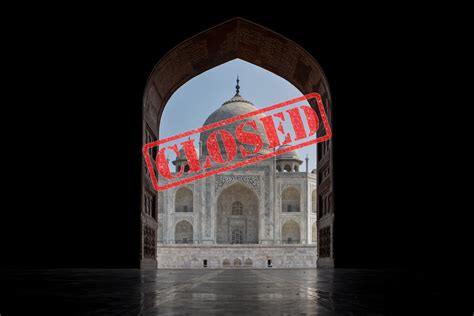 MOSQUE in the Taj Mahal is shut down for Visitors