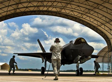 F-35 JSF Flight Tests Highlight New Problems, Risks of Excessive Concurrency | DefenceTalk