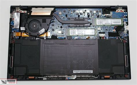 Asus ExpertBook B9 B9400 review (B9400CEAV model, Core i7 with Iris Xe)