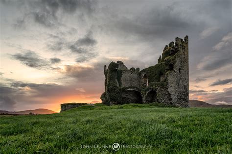 Sunset at Ballycarbery Castle #1 | Beautiful Irish Landscape ...