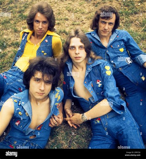 Prog rock group Yes photographed in Hyde Park in London in 1978 Stock ...