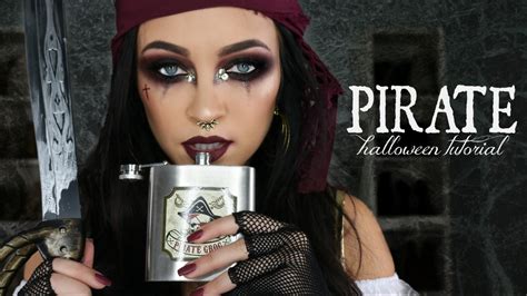 PIRATE HALLOWEEN MAKEUP TUTORIAL / GLAM PIRATE MAKEUP | Stephanie Ledda - Laidley View