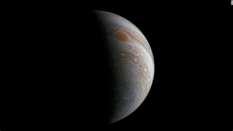 NASA to snap close-up images of Jupiter's Great Red Spot - CNN