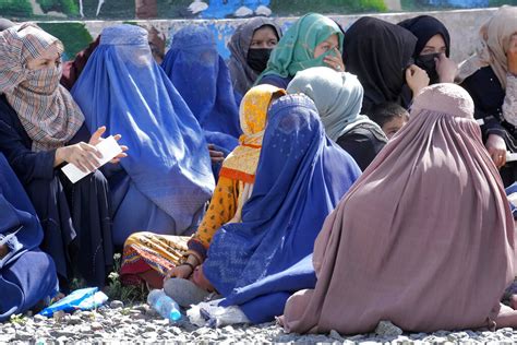 Afghan women protest Taliban decree on burqa | Free Malaysia Today (FMT)