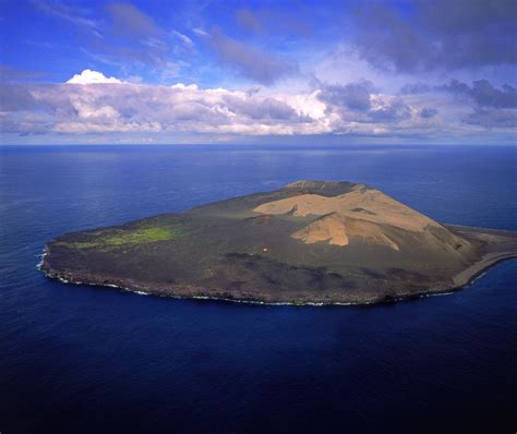 Surtsey, Islandia | Amazing places on earth, Island, The good place