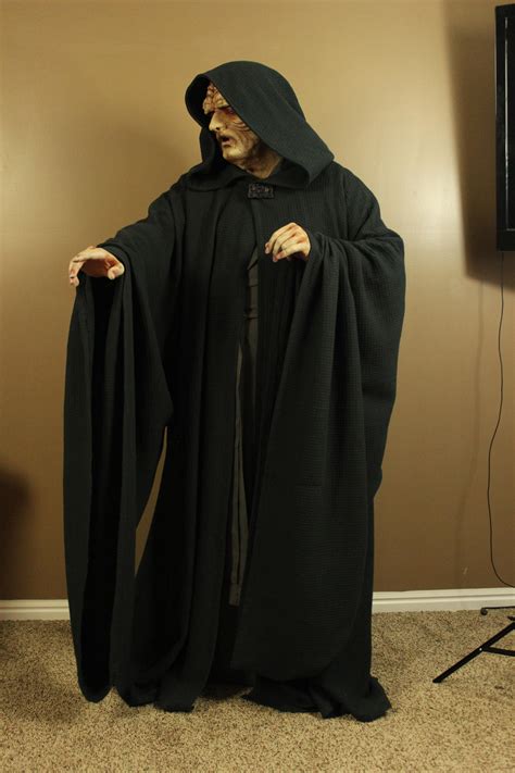 An extremely good palpatine cosplay : r/StarWars