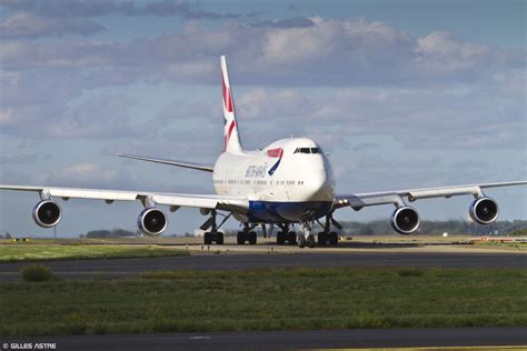 British Airways Boeing 747 at LFPG