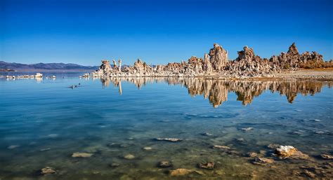 Best Time to See Tufa Towers of Mono Lake in California 2024 - Rove.me