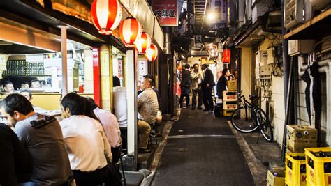 5 traditional alleyways in Tokyo where locals eat and drink | Intrepid Travel Blog