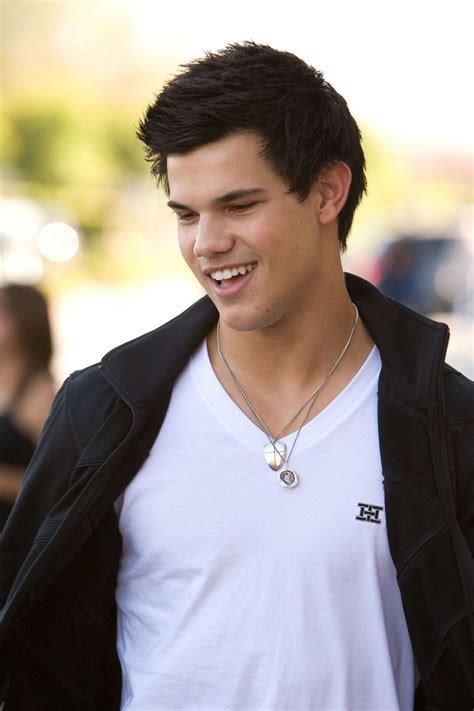 *Taylor Lautner* - Jacob Black Photo (6875747) - Fanpop