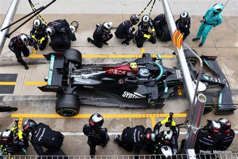 Mercedes: We are losing time in the pit stops | LaptrinhX / News