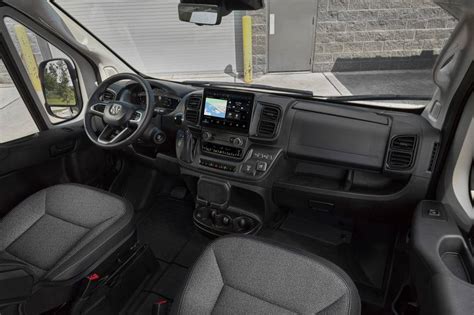 2022 Ram Promaster Cargo Van Pictures - 105 Photos | Edmunds