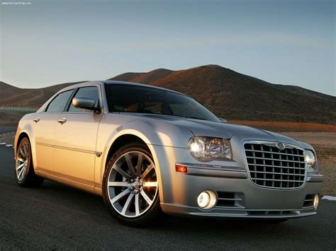 2005 Chrysler 300C SRT8 Gallery 55129 | Top Speed