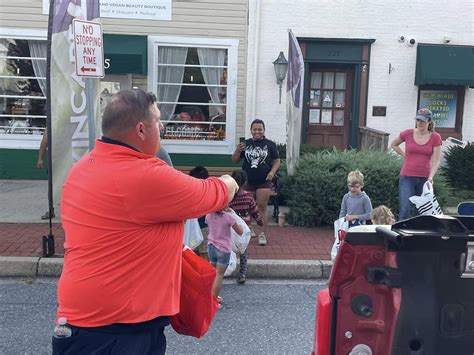 Reisterstown Festival Parade 2022 – The Alumni Association of Franklin ...