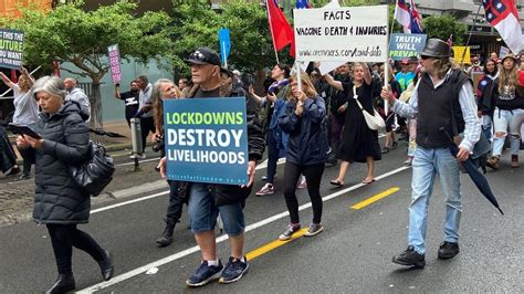 Thousands Protest Covid-19 Rules as New Zealand Marks 90% Vaccine Rates - News18