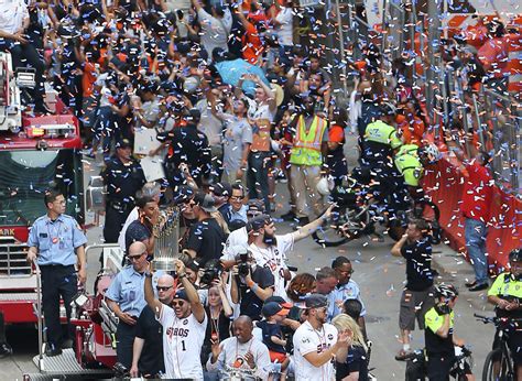 Astros fans come out by the hundreds of thousands to celebrate the city ...