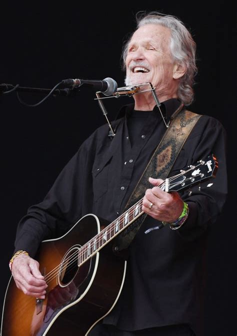 Kris Kristofferson to receive Willie Nelson Lifetime Achievement Award ...