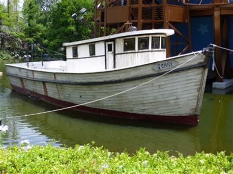 Forrest Gump's Shrimp Boat - Disney Springs - Orlando, Florida ...