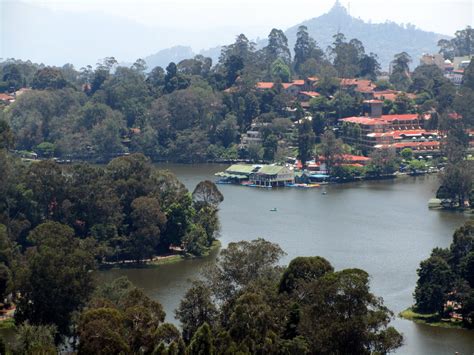 Tamilnadu Tourism: Upper Lake View Point, Kodaikanal