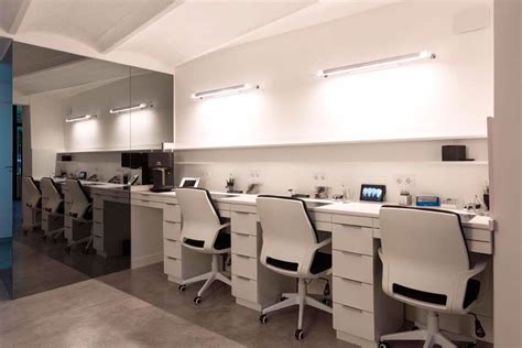 INTERIOR DESIGN CB LAB DENTAL DESIGN | CM2 DISSENY | Dental design, Laboratory design, Dental ...