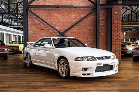 1998 Nissan Skyline R33 GT-R Coupe - Richmonds