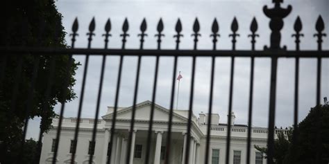 The White House Fence Is Getting Sharper Spikes | HuffPost