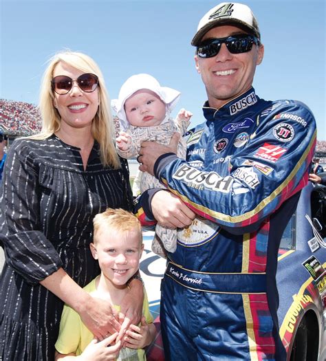 DeLana Harvick on Twitter: "First time as a family of 4! 👨‍👩‍👧‍👦🇺🇸🏎 ️ (no idea what 👦🏼 is ...