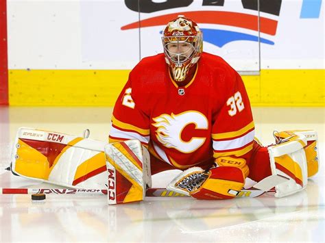 Calgary Flames recall Dustin Wolf | Winnipeg Sun