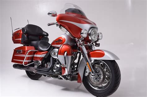 2008 Harley-Davidson® FLHTCUSE3 Screamin' Eagle Ultra Classic® (COPPER ...