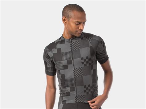 Enhance your cycling experience with Bontrager Circuit LTD Cycling Jersey. Find the best gear at ...