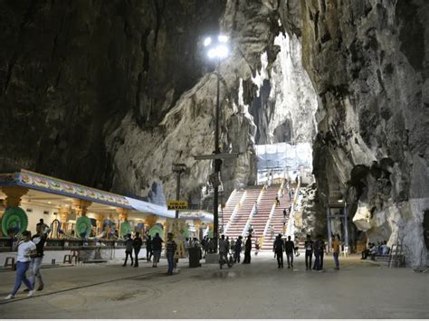 Batu Caves - Kuala Lumpur's Most Visited Attraction - Couple Travel The ...