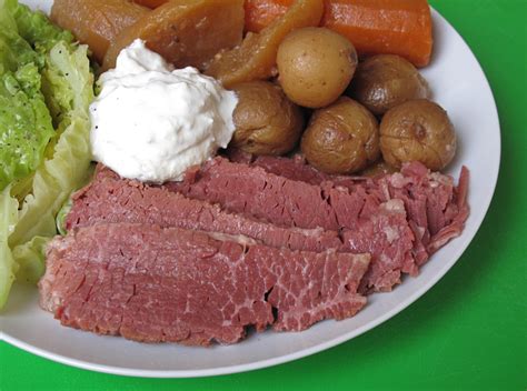 Easy Slow Cooker St. Patrick's Day Recipe For Corned Beef | POPSUGAR Food