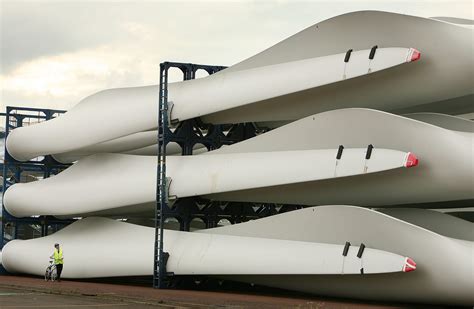 Wind Turbine Blades Can’t Be Recycled, So They’re Piling Up in Landfills