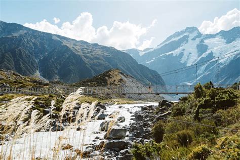 10 Essentials for Hiking in New Zealand - Matthews on the Move