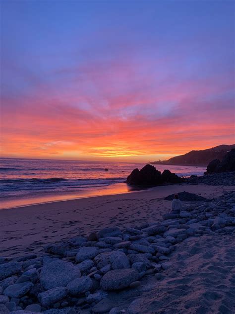 malibu sunset | Malibu sunset, Malibu california beach, Water sunset