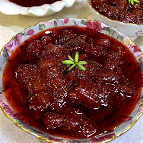 طرز تهیه مربا توت فرنگی خانگی با طعم دلپذیر و بهشتی