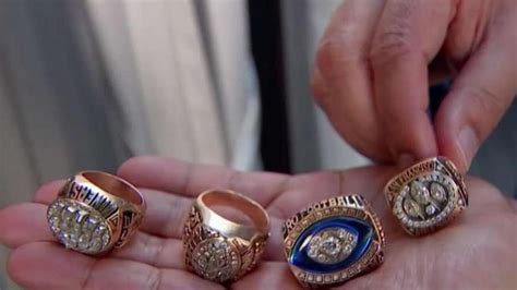 Super Bowl Bling: Check Out Jerry Rice’s Championship Rings – NBC Bay Area