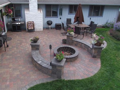 Small Paver Patio Design Patio Layout And Material List ...