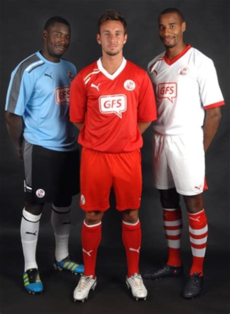 Crawley Town Fc Kit - Promoted to league two 2011. - Team Foudres