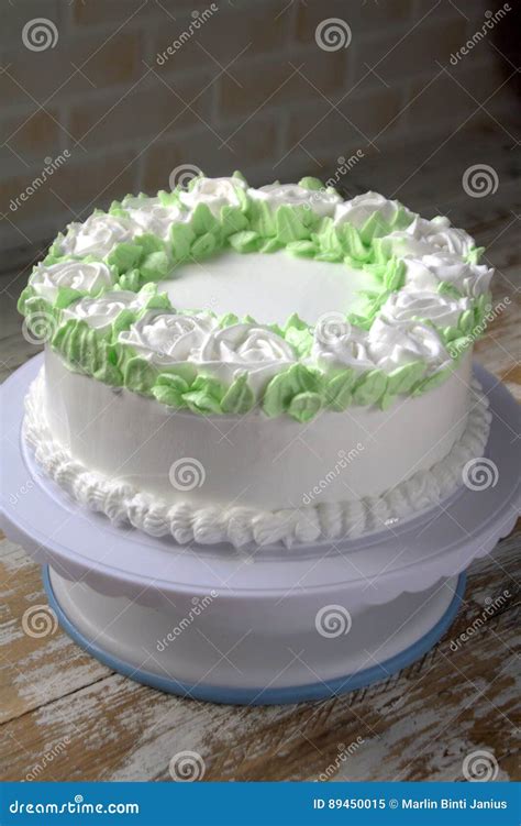 Fresh cream cake stock image. Image of fresh, dessert - 89450015