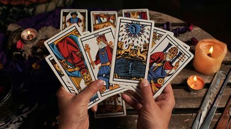 June 2023: Monthly Tarot Card Prediction By Expert | HerZindagi