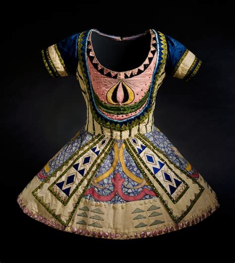 Costumes play key role in ‘Diaghilev and the Ballets Russes’ exhibition - The Washington Post