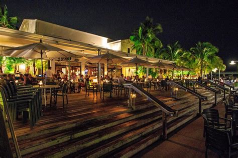 Jetty's Waterfront Restaurant, Jupiter, FL - Jetty's waterfront restaurant has been one of South ...