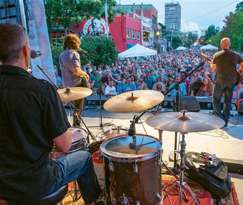 Live from Asheville: 20 Ways to Explore the Music Scene | WNC Magazine