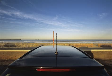 A Primer on the Different Types of Car Antennas