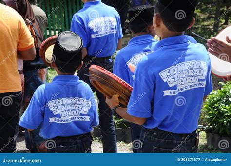 Boy Plays Kompang during Malay Traditional Wedding Ceremony. Editorial Photography - Image of ...