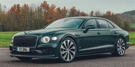 2023 - Bentley - Flying Spur - Vehicles on Display | Chicago Auto Show