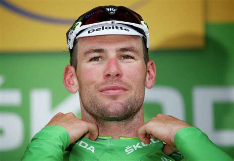 Around sports: Mark Cavendish wins Tour's 3rd stage in photo finish