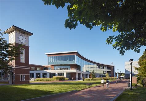 Parr Center - Moody Nolan